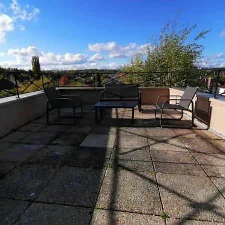 Beau Studio Avec Terrasse Sur La Commune D'etampes * Étampes